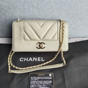 CHANEL Gold Quilted Chevron Leather Shoulder Bag